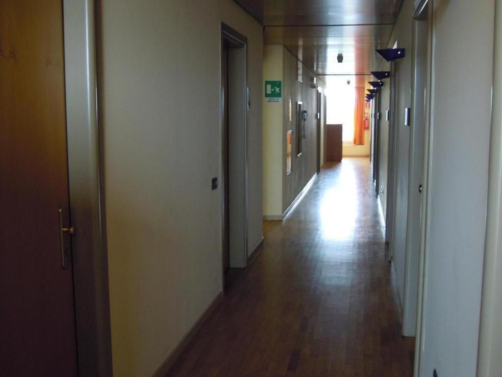 Hotel Xibana Tribano ภายนอก รูปภาพ